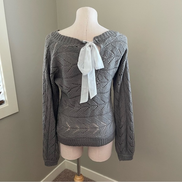 MOON AND MADISON Grey Sweater with Tie Back - Picture 2 of 8